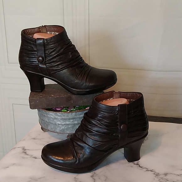 Dansko Shoes - Dansko Brown Leather Slouch Ankle Bootie US 8.5-9